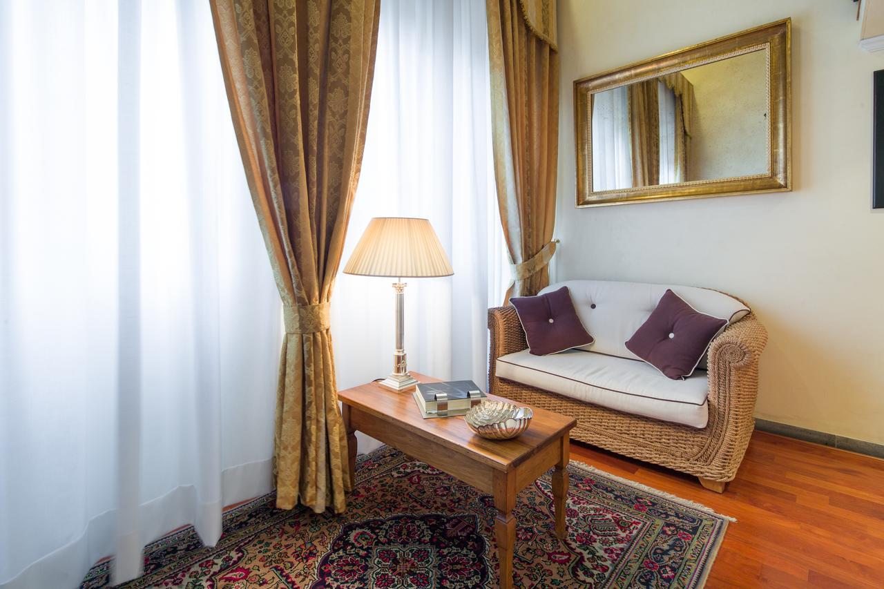 Old Tower Ponte Vecchio Suite Florence Phòng bức ảnh